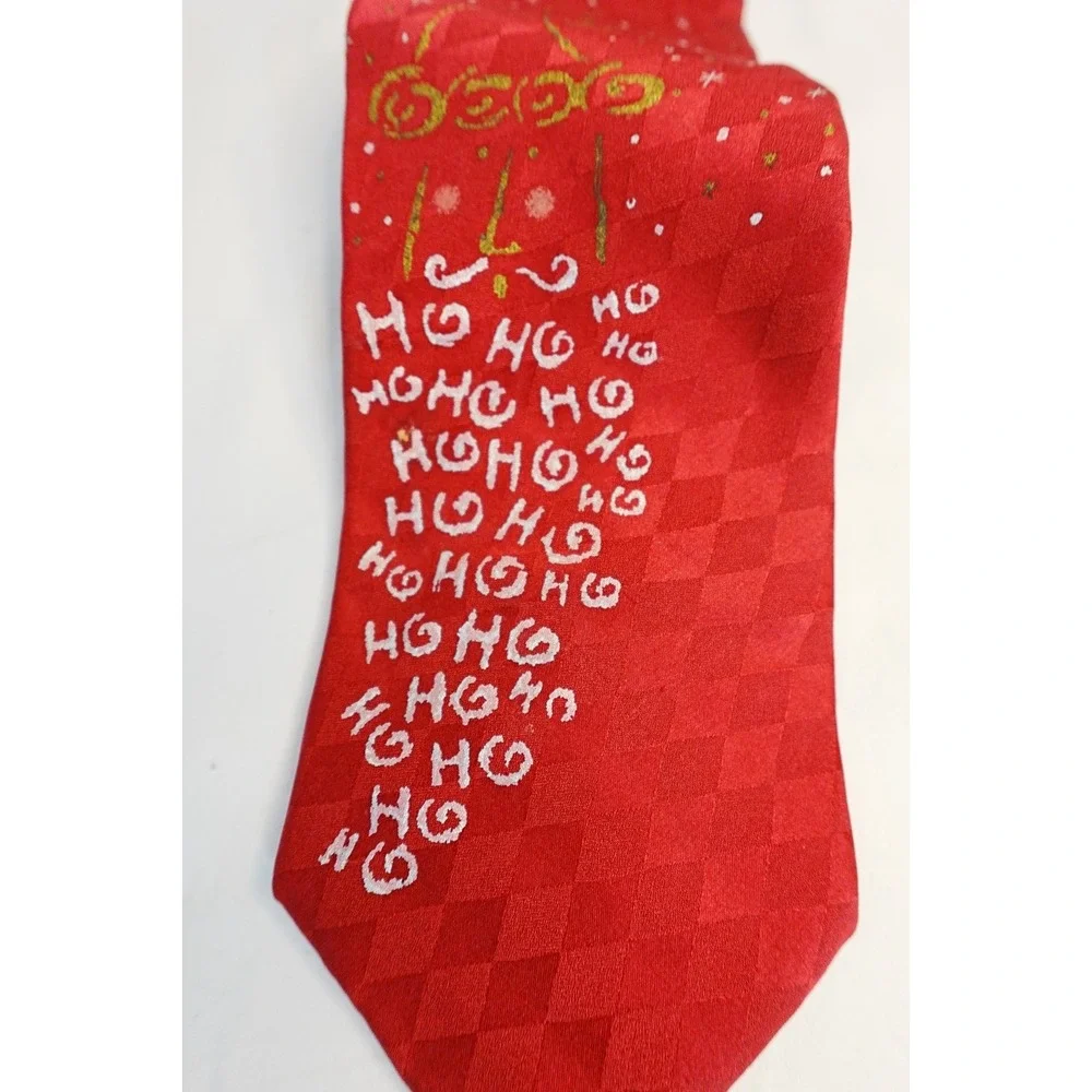 🎄Hallmark Cool Yule Christmas Tie‎ Red Silk Santa Sleigh Ho Ho Ho Novelty